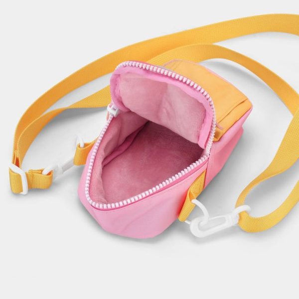 barbie-world-of-barbie-malibu-barbie-retrospekt-35mm-camera-bag-1146600185_720x-4 barbie-world-of-barbie-malibu-barbie-retrospekt-35mm-camera-bag-1146600185_720x-4