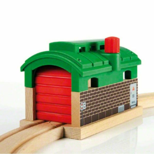 brio-vehicles-train-garage-13775767994455_720x-7 brio-vehicles-train-garage-13775767994455_720x-7