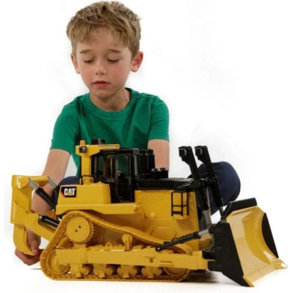 bruder-vehicles-cat-large-track-type-tractor-1146600230_720x bruder-vehicles-cat-large-track-type-tractor-1146600230_720x