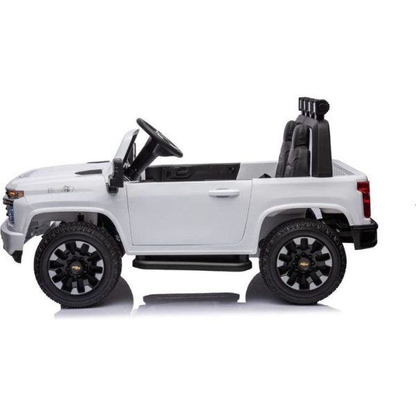 freddo-outdoor-24v-4x4-chevrolet-silverado-2-seater-ride-on-truck-for-kids-white-31443895910487_720x-3 freddo-outdoor-24v-4x4-chevrolet-silverado-2-seater-ride-on-truck-for-kids-white-31443895910487_720x-3