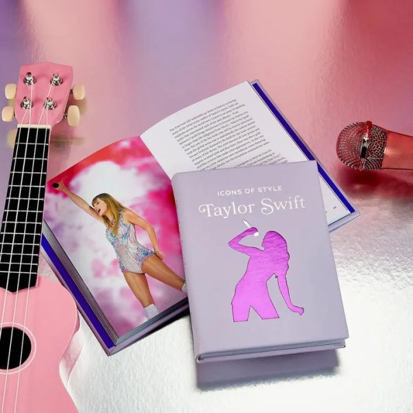 graphic-image-books-icons-of-style-taylor-swift-book-in-lilac-bonded-leather-32444747251799_720x-3