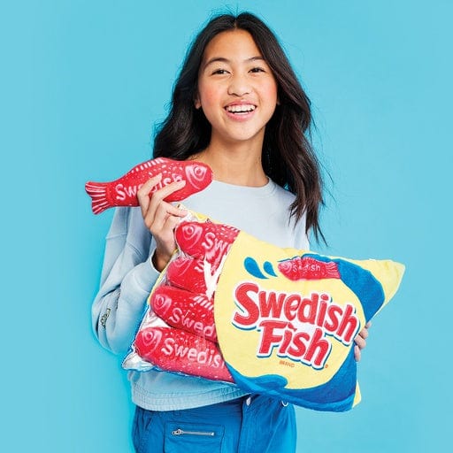 iscream-fao-schweetz-swedish-fish-pillow-plush-set-1125825221_720x iscream-fao-schweetz-swedish-fish-pillow-plush-set-1125825221_720x