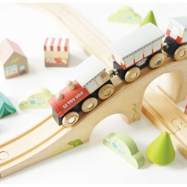le-toy-van-preschool-figure-8-wooden-train-set-40-pieces-31480133845079_720x-5 le-toy-van-preschool-figure-8-wooden-train-set-40-pieces-31480133845079_720x-5
