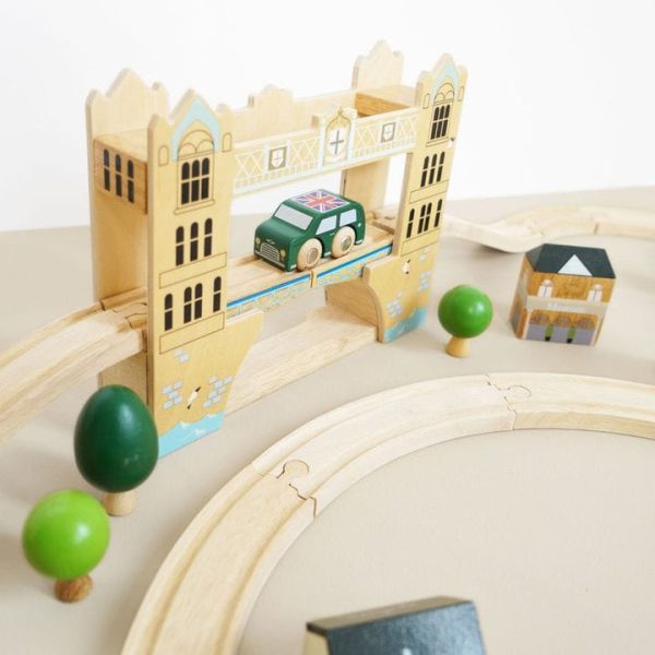 le-toy-van-preschool-london-wood-train-set-120-pieces-31740468854871_720x le-toy-van-preschool-london-wood-train-set-120-pieces-31740468854871_720x