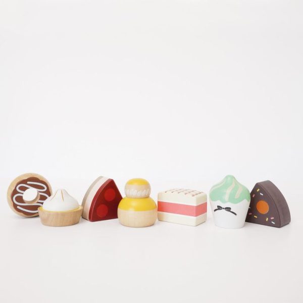 le-toy-van-preschool-three-tier-patisserie-cake-stand-32562576097367_720x le-toy-van-preschool-three-tier-patisserie-cake-stand-32562576097367_720x