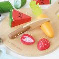 le-toy-van-preschool-wooden-chopping-board-sliceable-play-food-1153095509_720x