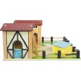 le-toy-van-preschool-wooden-farmyard-stables-31480125554775_720x-1