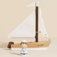 le-toy-van-preschool-wooden-sailing-boat-captain-32563050348631_720x-10