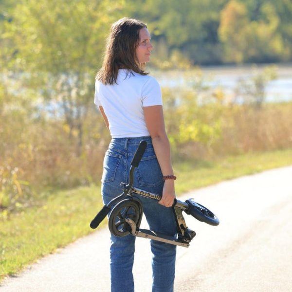 micro-kickboard-outdoor-micro-classic-scooter-black-neochrome-32481359396951_720x-2 micro-kickboard-outdoor-micro-classic-scooter-black-neochrome-32481359396951_720x-2