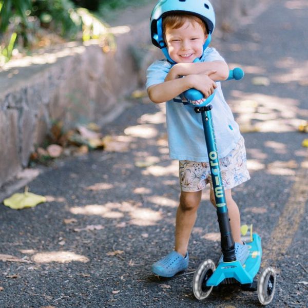 micro-kickboard-outdoor-micro-maxi-foldable-led-scooter-petrol-green-32480899563607_720x micro-kickboard-outdoor-micro-maxi-foldable-led-scooter-petrol-green-32480899563607_720x