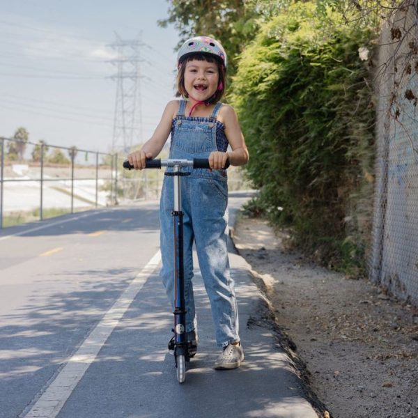 micro-kickboard-outdoor-micro-sprite-led-pearl-scooter-pearl-blue-purple-32481350221911_720x-2