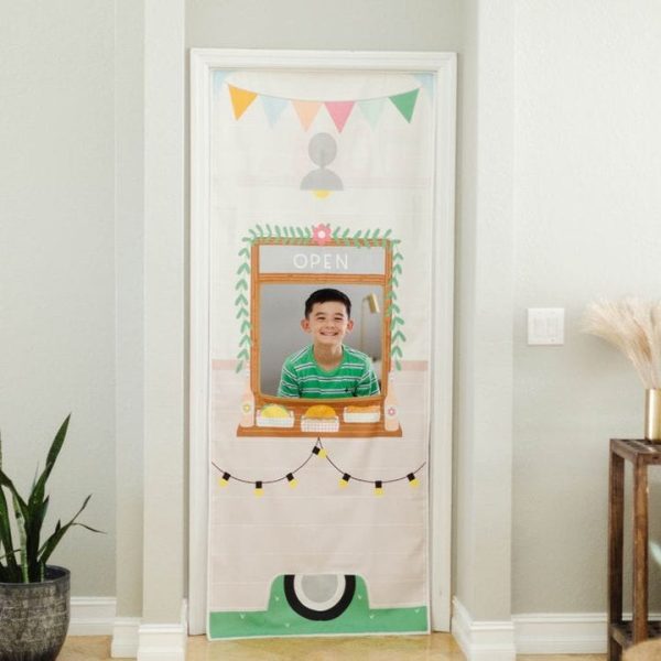 swingly-preschool-camper-food-truck-kitchen-doorway-storefront-32302809153623_720x-1 swingly-preschool-camper-food-truck-kitchen-doorway-storefront-32302809153623_720x-1