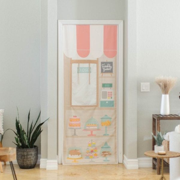 swingly-preschool-farmer-s-market-bakery-doorway-storefront-32302808629335_720x-3 swingly-preschool-farmer-s-market-bakery-doorway-storefront-32302808629335_720x-3